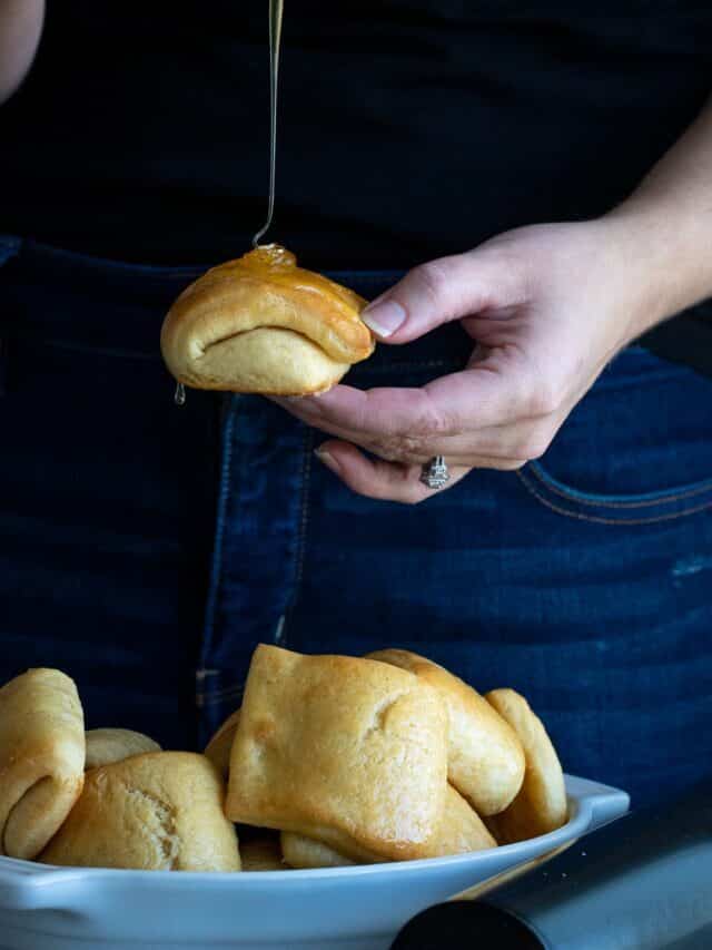Thanksgiving Dinner Rolls- Parker House